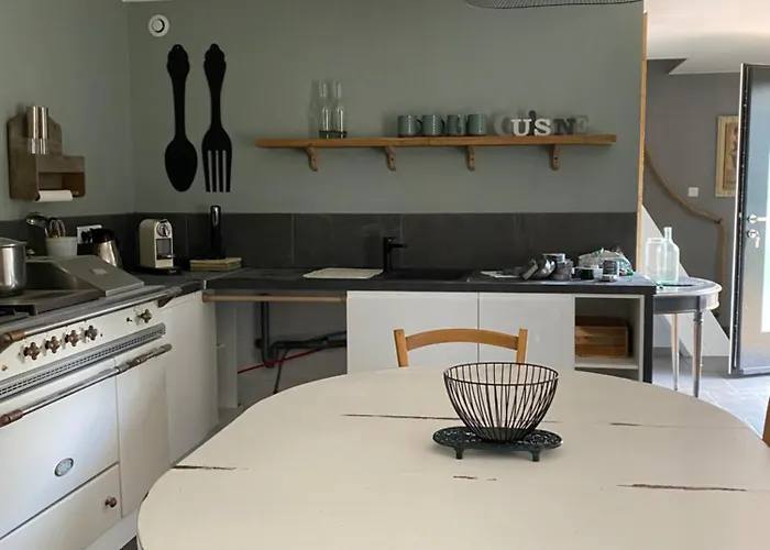 Dom wakacyjny Le Du Cedre, Maison Proche Du Parc Asterix *